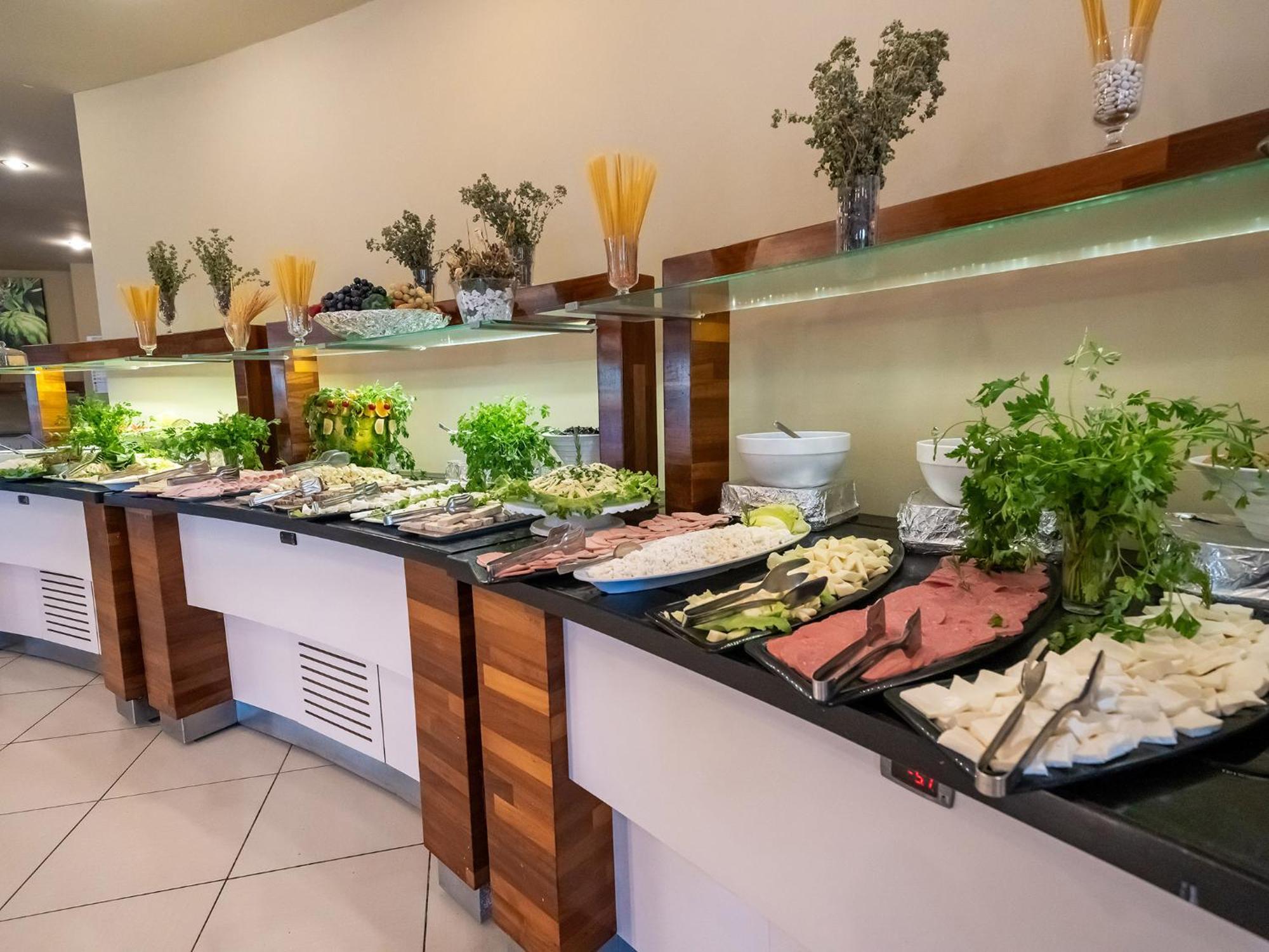 גומבט Bodrum Beach Resort מראה חיצוני תמונה